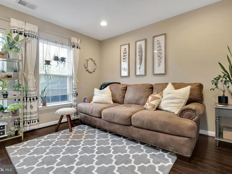 13306 Kilmarnock Way #3 — Photo 10