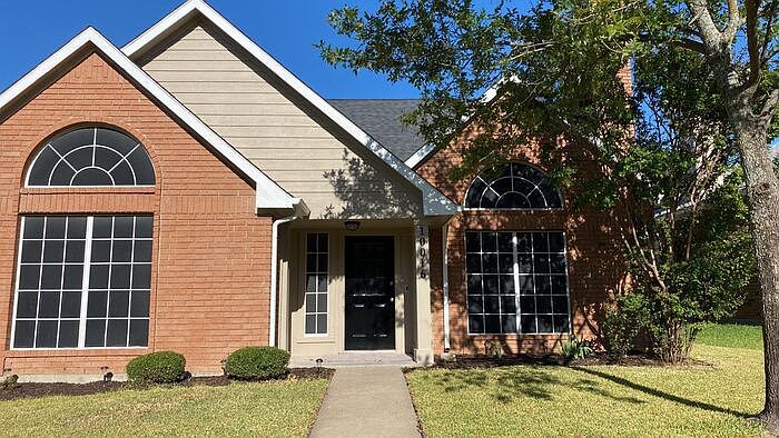 1st image of 10016 Bordeaux Ave