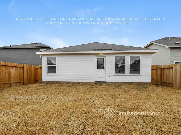 15290 Abella Dr — Photo 16