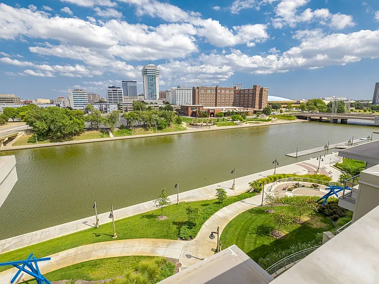 River Vista — Photo 7