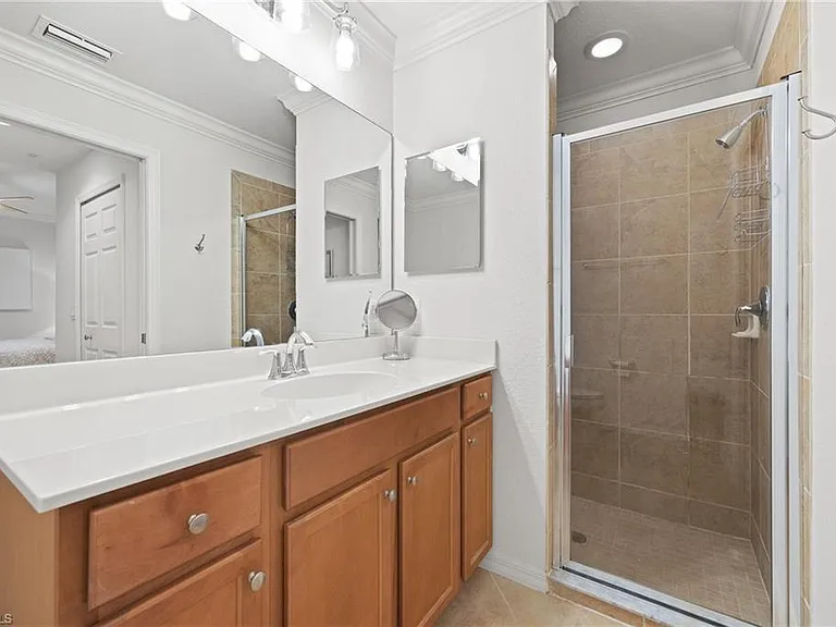 9715 Acqua Ct #116 — Photo 14