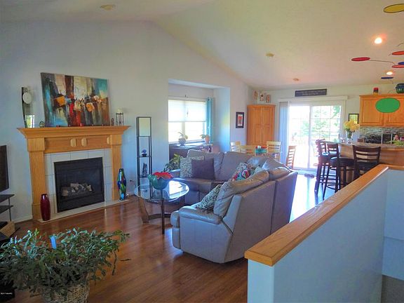 3rd image of 3594 Twin Oaks Ln #13
