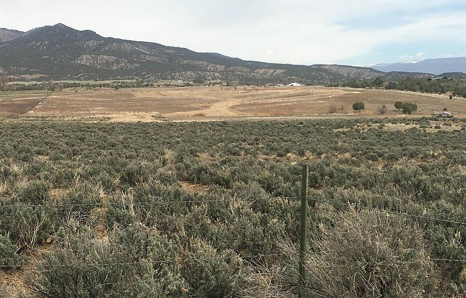 2nd image of 762 County Road 975