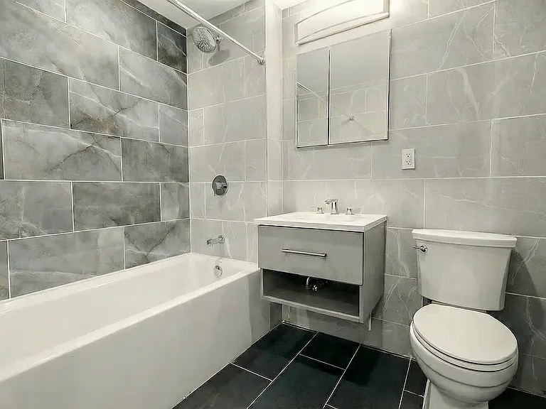 142 Huron St #4C — Photo 6