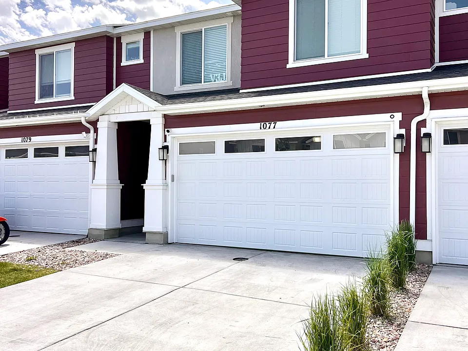 1077 E Dory Boat Rd