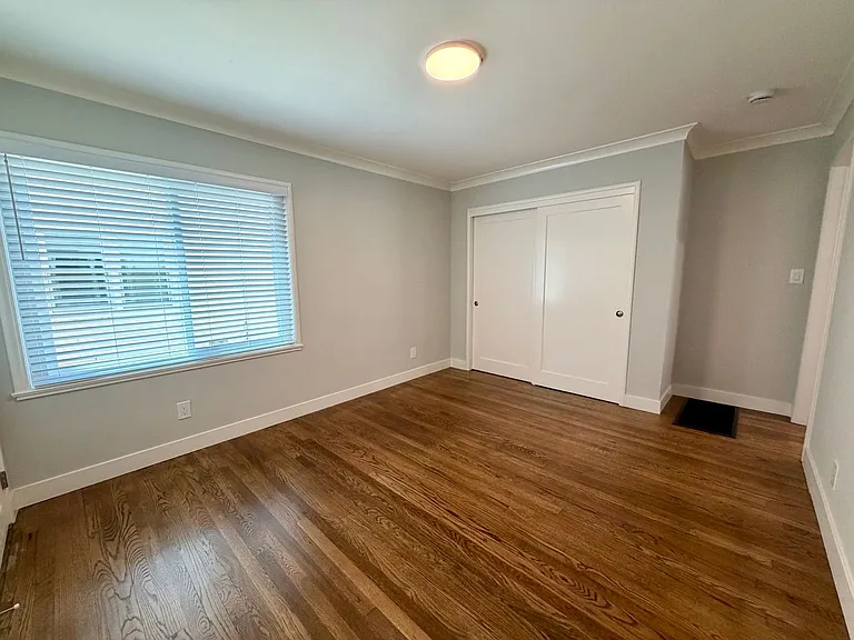 Laurel Oaks Apts — Photo 44