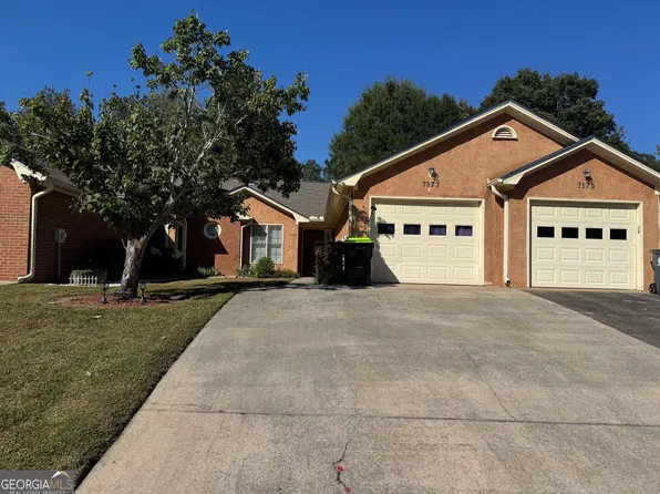 7177 Woodridge Ln, Union City, GA 30291