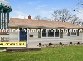 1812 Bassett Rd, Westlake, OH 44145