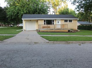 2200 S 58th St, Lincoln, NE 68506