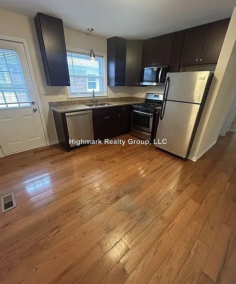 115 W Ash St #C — Photo 3