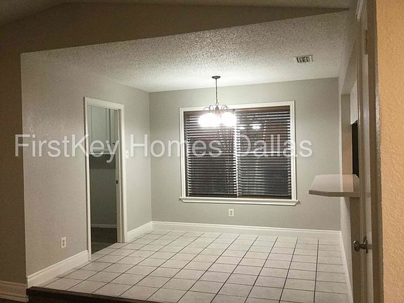 4th image of 310 Blueridge Dr