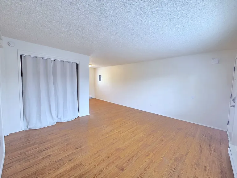 Horizon Apartments — Photo 19