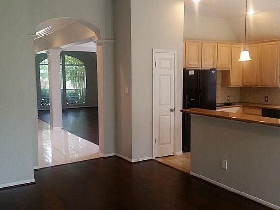 2nd image of 6522 Knoll Park Dr
