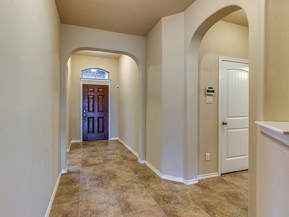 2nd image of 109 Cole Ct