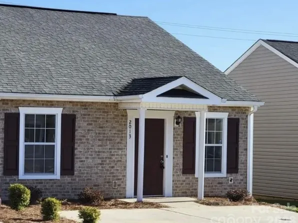 2013 Pin Oak Pl, Cramerton, NC 28032