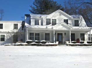 8 Bulkley Rd, Wilbraham, MA 01095