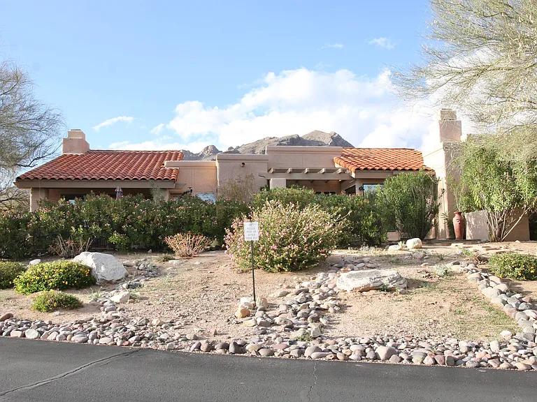 7601 N Calle Sin Envidia — Photo 34
