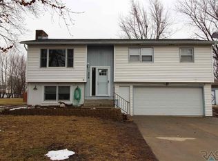 508 W 3rd St, Tea, SD 57064