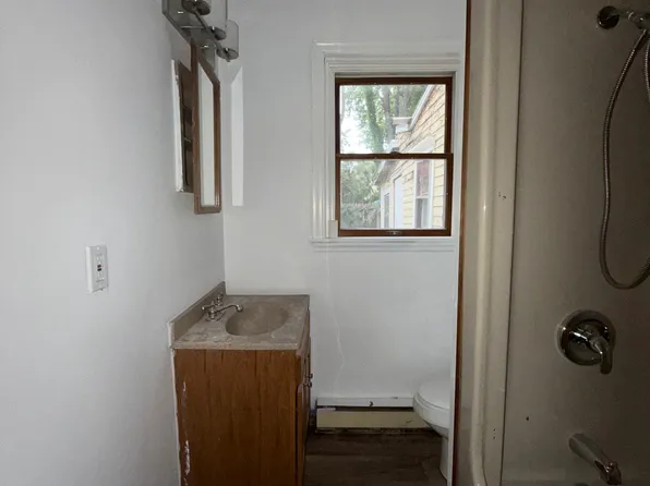 117-119 N College St #1, Schenectady, NY 12305