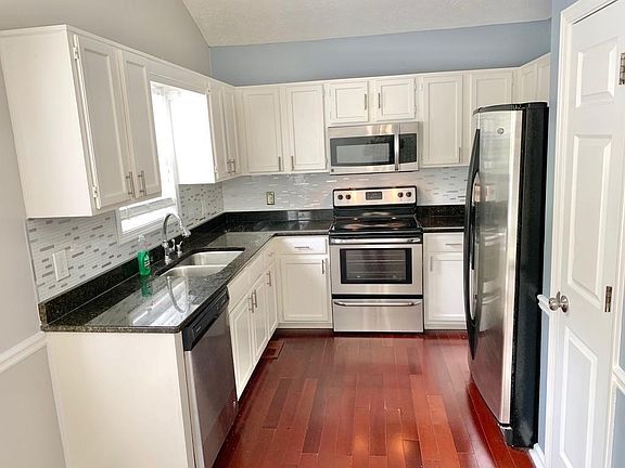 4th image of 1095 Eagle Pointe Dr