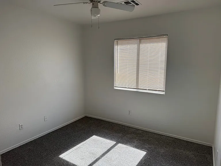 8144 W Watkins St — Photo 16