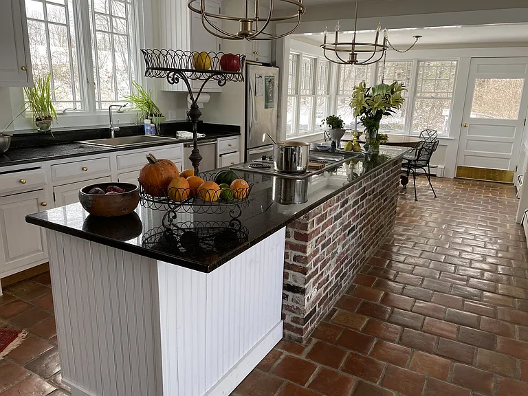 1 Overlook Dr — Photo 6
