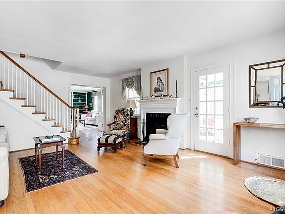 5th image of 615 Mayfair Ave