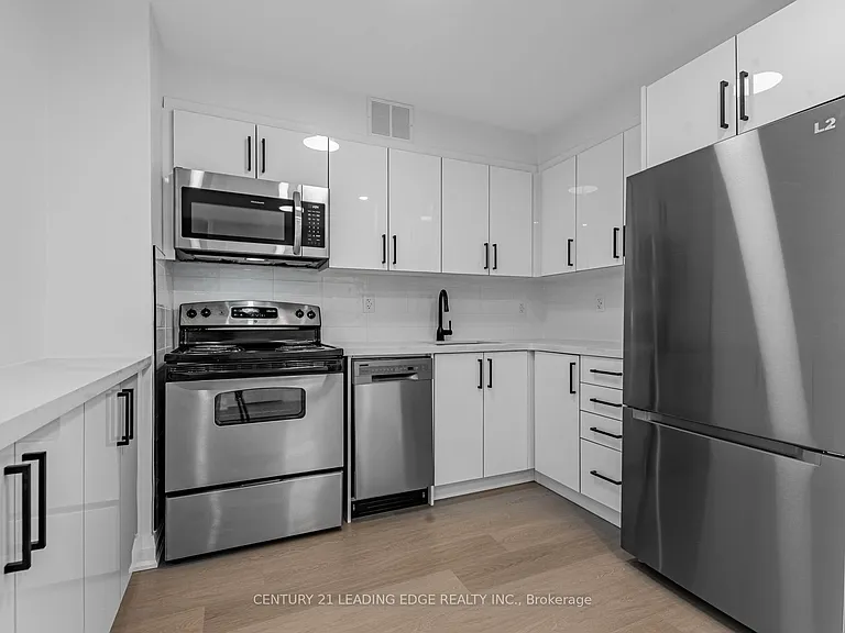111 Ridelle Ave #1204 — Photo 5