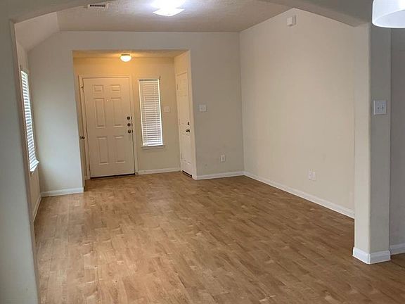 4th image of 6258 El Oro Dr