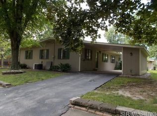 110 Sunset Point, Greenville, IL
