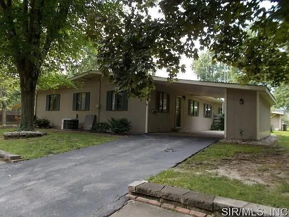 110 Sunset Point photo 1