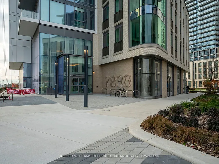 7890 Jane St #2910 — Photo 3