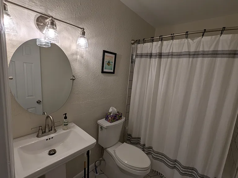 78 Indiana Ave — Photo 3
