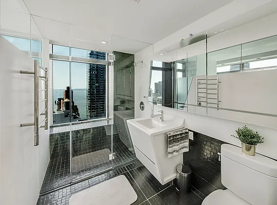 Rented by Bouklis Group | media 17