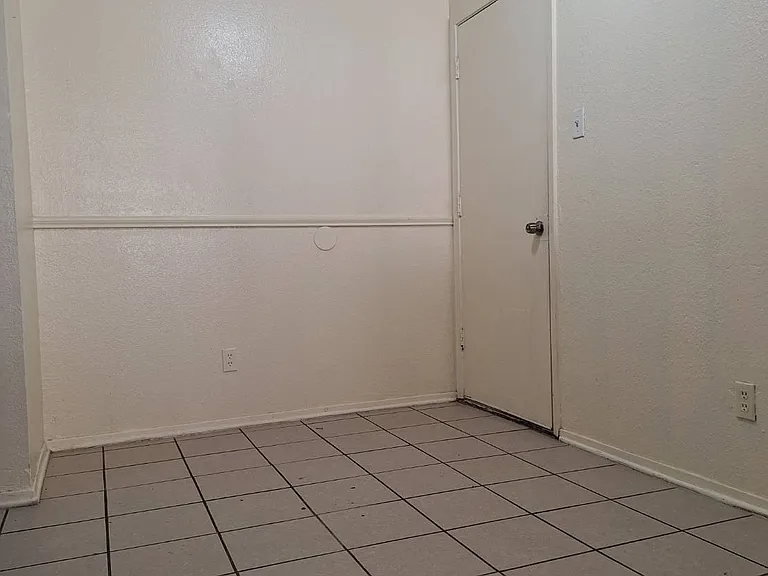 129 Allencrest Dr — Photo 16