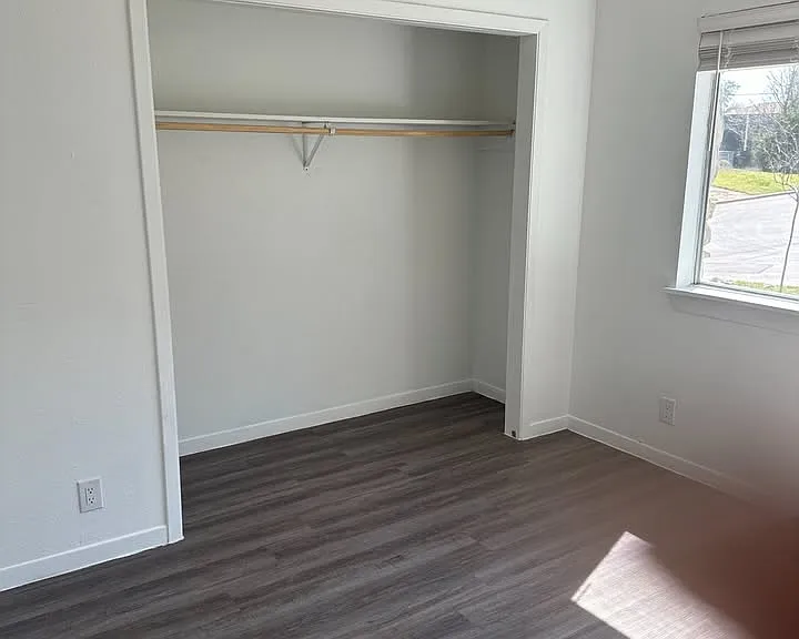 4314 Dudley Dr — Photo 5