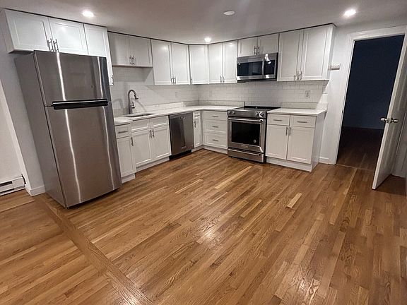 5th image of 506 E Broadway #A