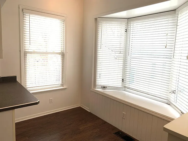 4108 Forest Ave #1 — Photo 13