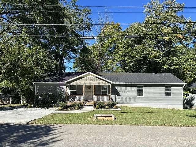 Charming 3BD/2BA House — Photo 1