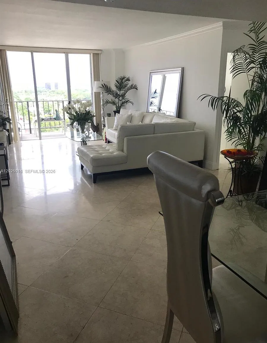 Ocean Place Condo — Photo 4