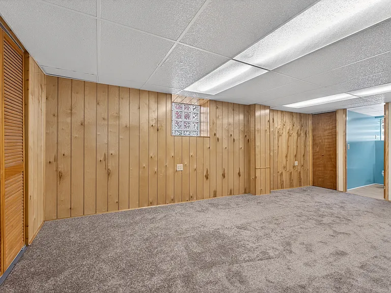 Basement with 2 gigantic closets