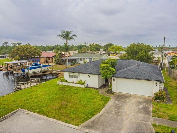 3rd image of 1111 Royalwood Dr