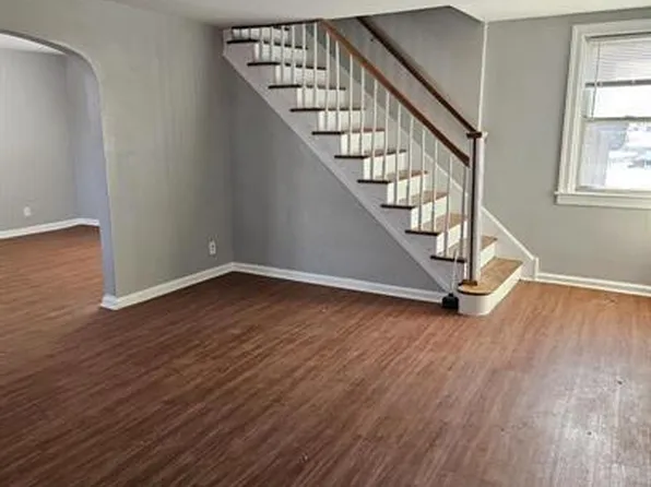 1301 Hook Rd, Sharon Hill, PA 19079