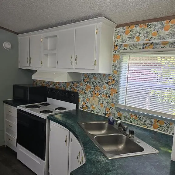 881 Culp Ave — Photo 7
