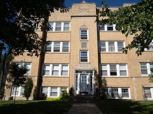 254 Lincolnway APT 3, Valparaiso, IN 46383