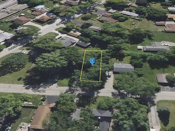 3rd image of 2908 Spring Rd N