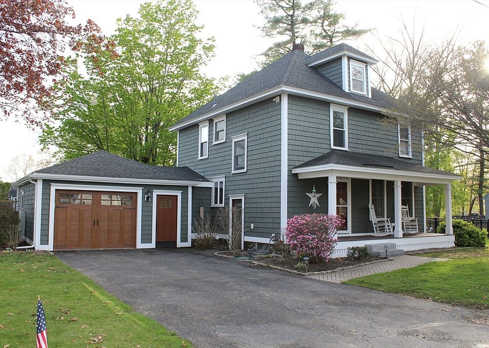 1st image of 32 Fairlawn Ave