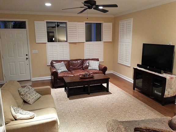 4th image of 4342 Grove Park Dr