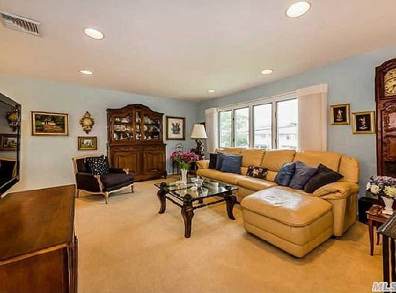 2nd image of 2065 Illona Ln