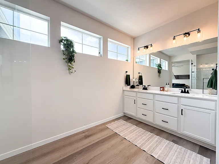 8484 Cokedale Dr — Photo 13
